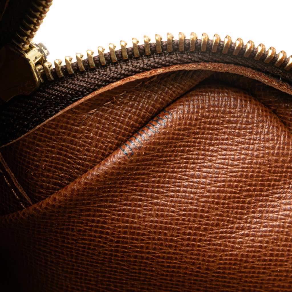 Louis Vuitton Monogram Pochette Marly Bandouliere - Detail 1