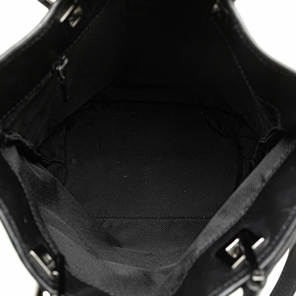 Gucci GG Canvas Tote - 4