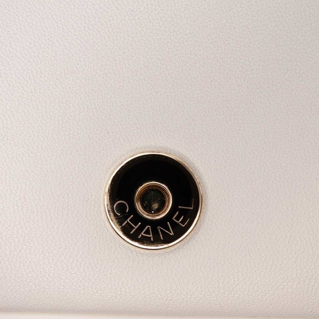 Chanel Lambskin CC Mania Flap - Detail 1