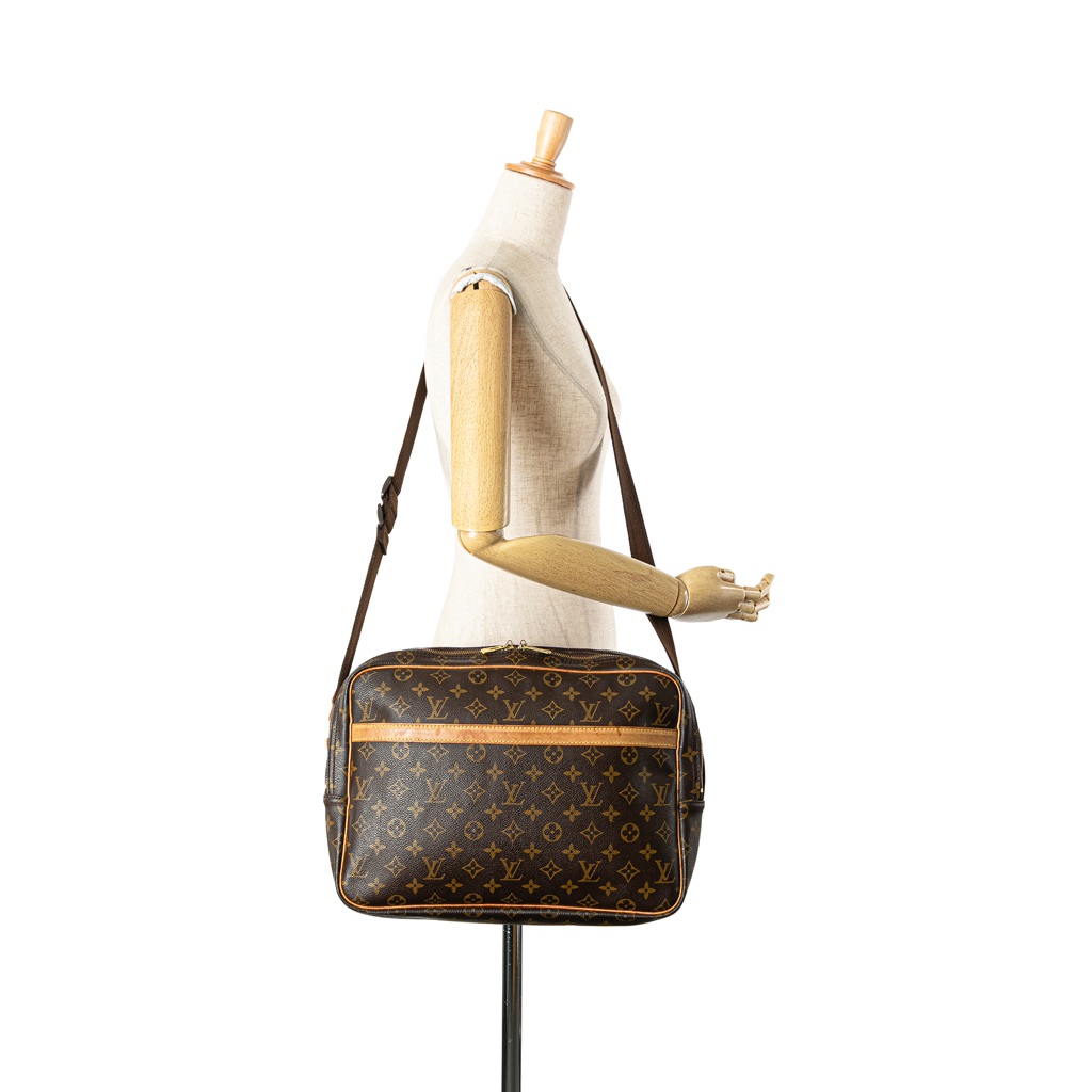 Louis Vuitton Monogram Reporter GM - Image 14