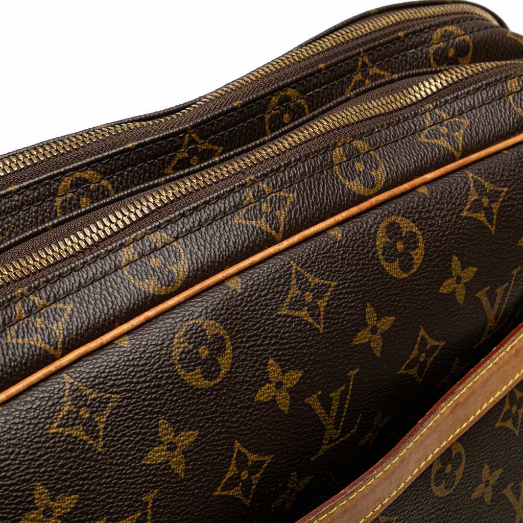 Louis Vuitton Monogram Reporter GM - Image 11