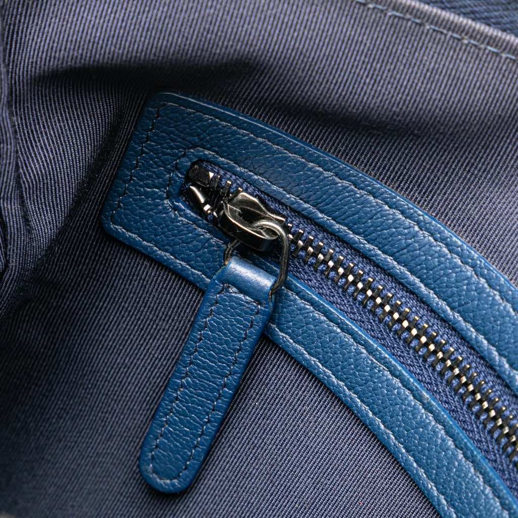 Chanel Medium Aged Calfskin Gabrielle O Case Clutch - Detail 2