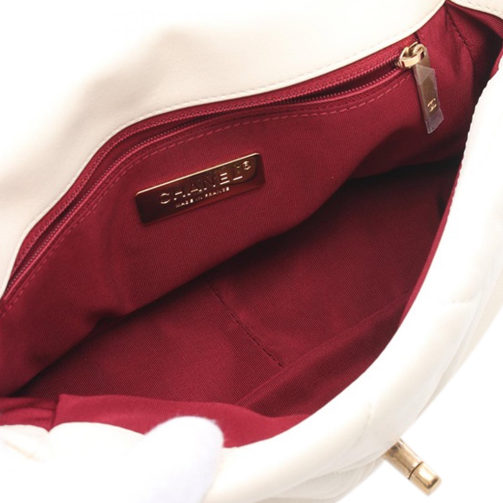 Chanel Medium Lambskin 19 Flap - 3