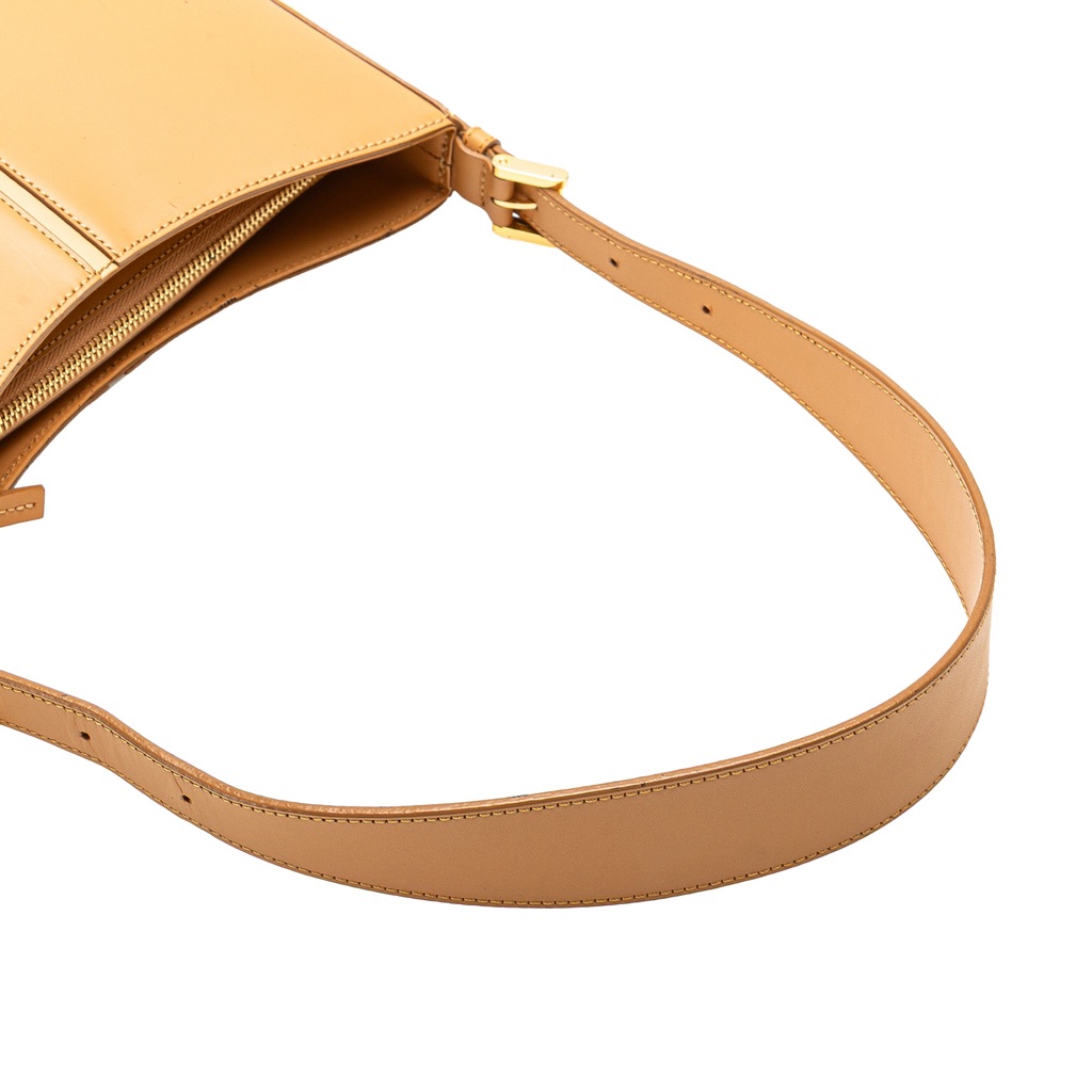 Burberry Leather Shoulder Bag - Image 12