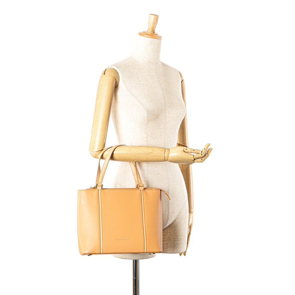 Burberry Leather Tote - Image 13