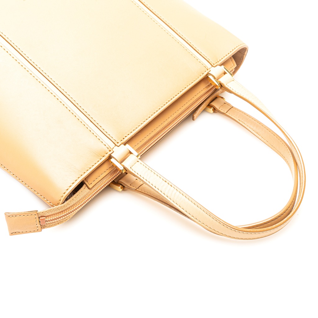 Burberry Leather Tote - Image 12