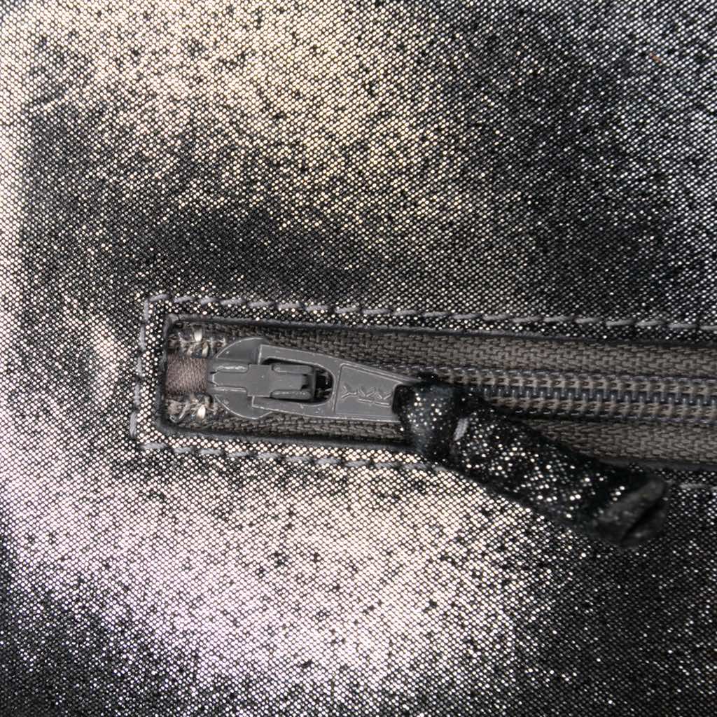 Chanel Quilted Iridescent Lambskin Tartan Button Wallet On Chain - Detail 2