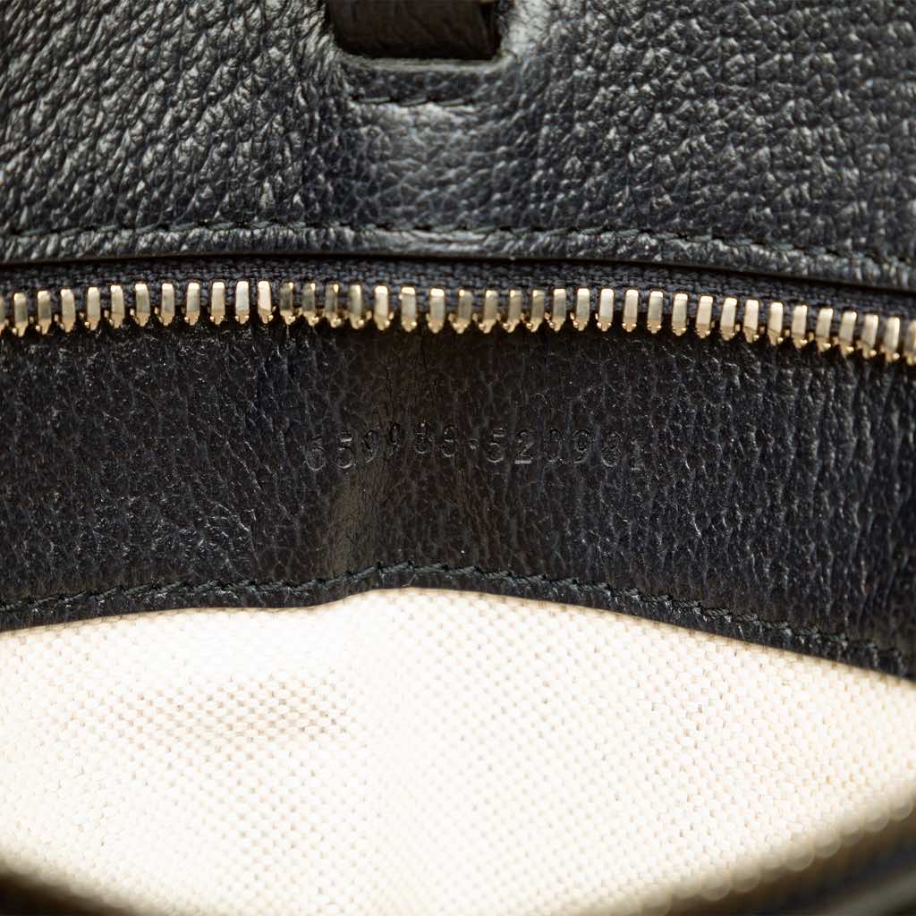 Gucci Small GG Supreme Interlocking G Tote - Detail 2