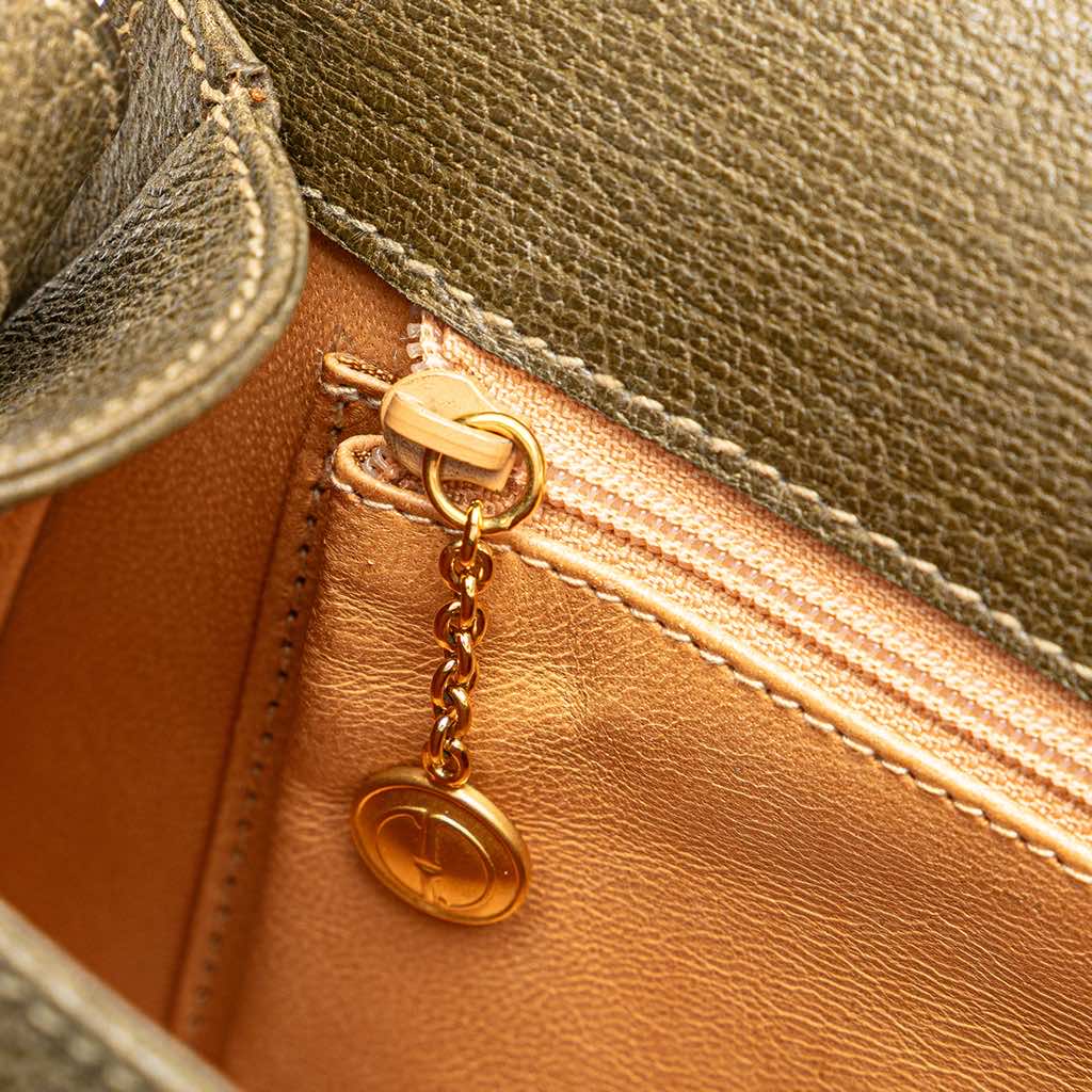 Gucci Leather Bamboo Crossbody - Image 10