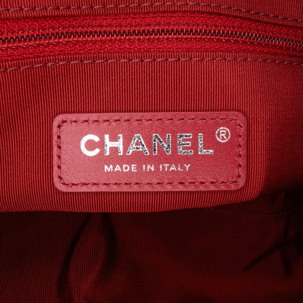 Chanel Calfskin Signature Chain 20s Bowling Bag - Side view