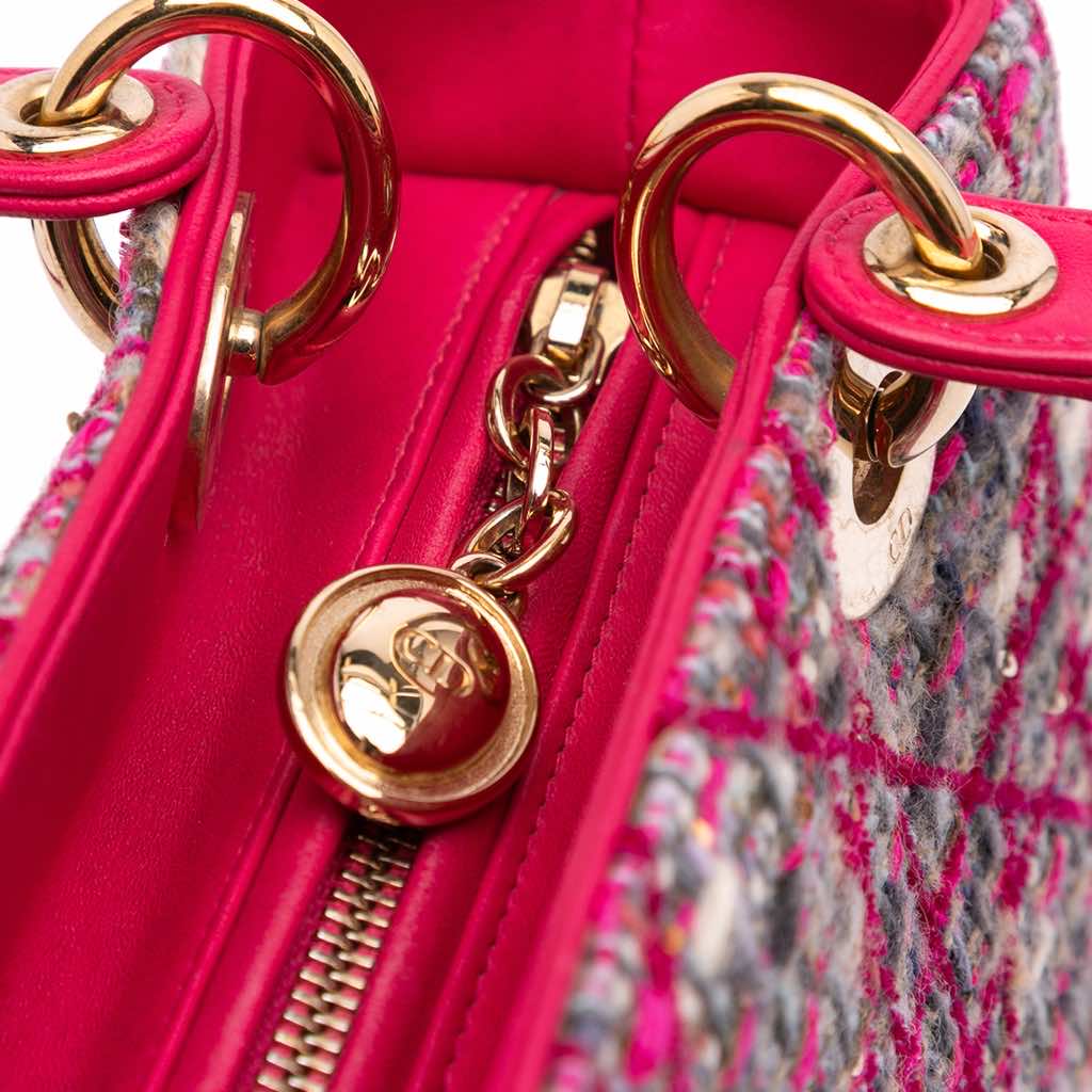 Dior Medium Tweed Macrocannage Lady Dior - Image 10