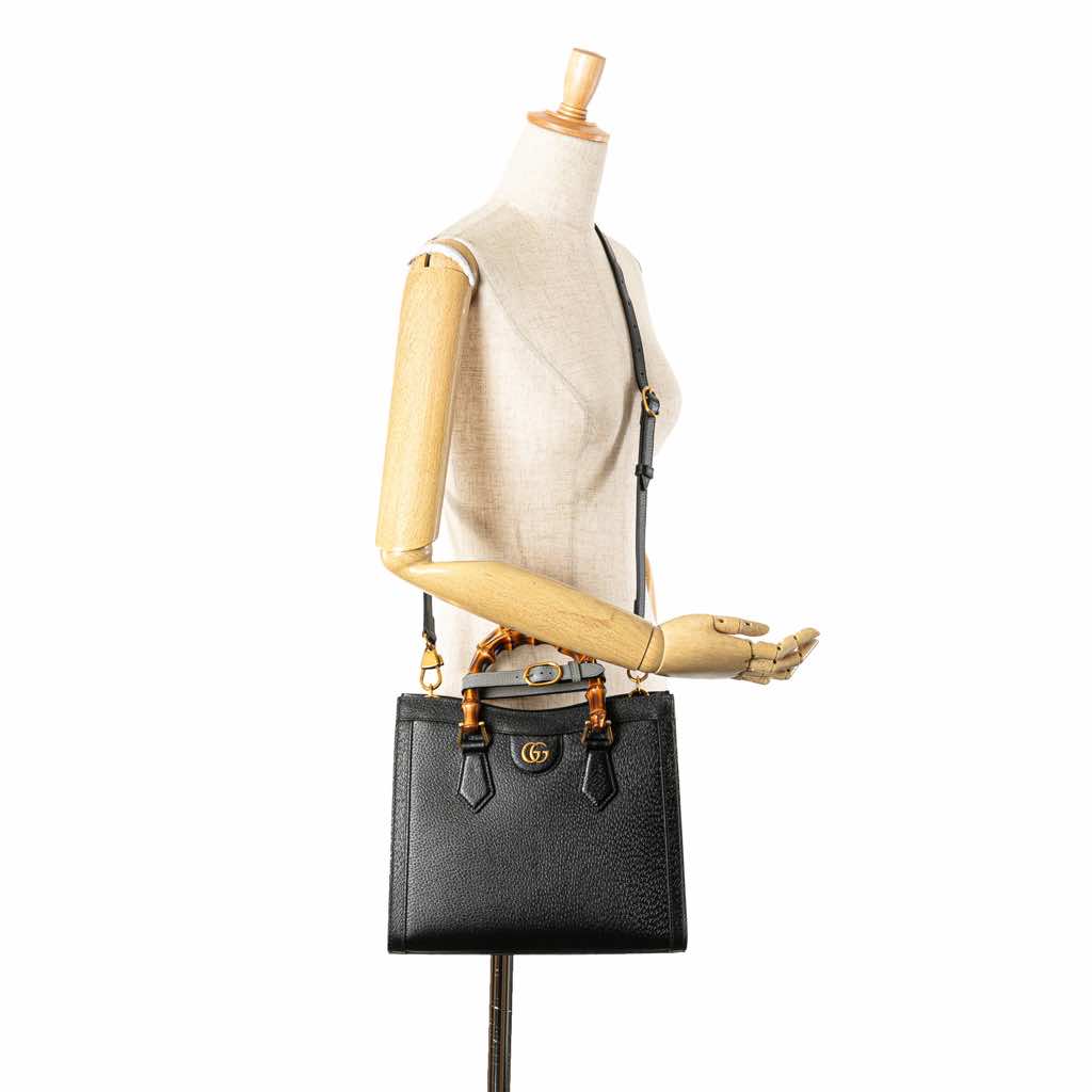 Gucci Small Leather Bamboo Diana Satchel - Image 15