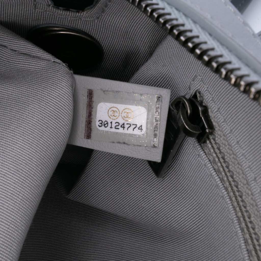 Chanel Calfskin Signature Chain 20s Bowling Bag - Detail 1