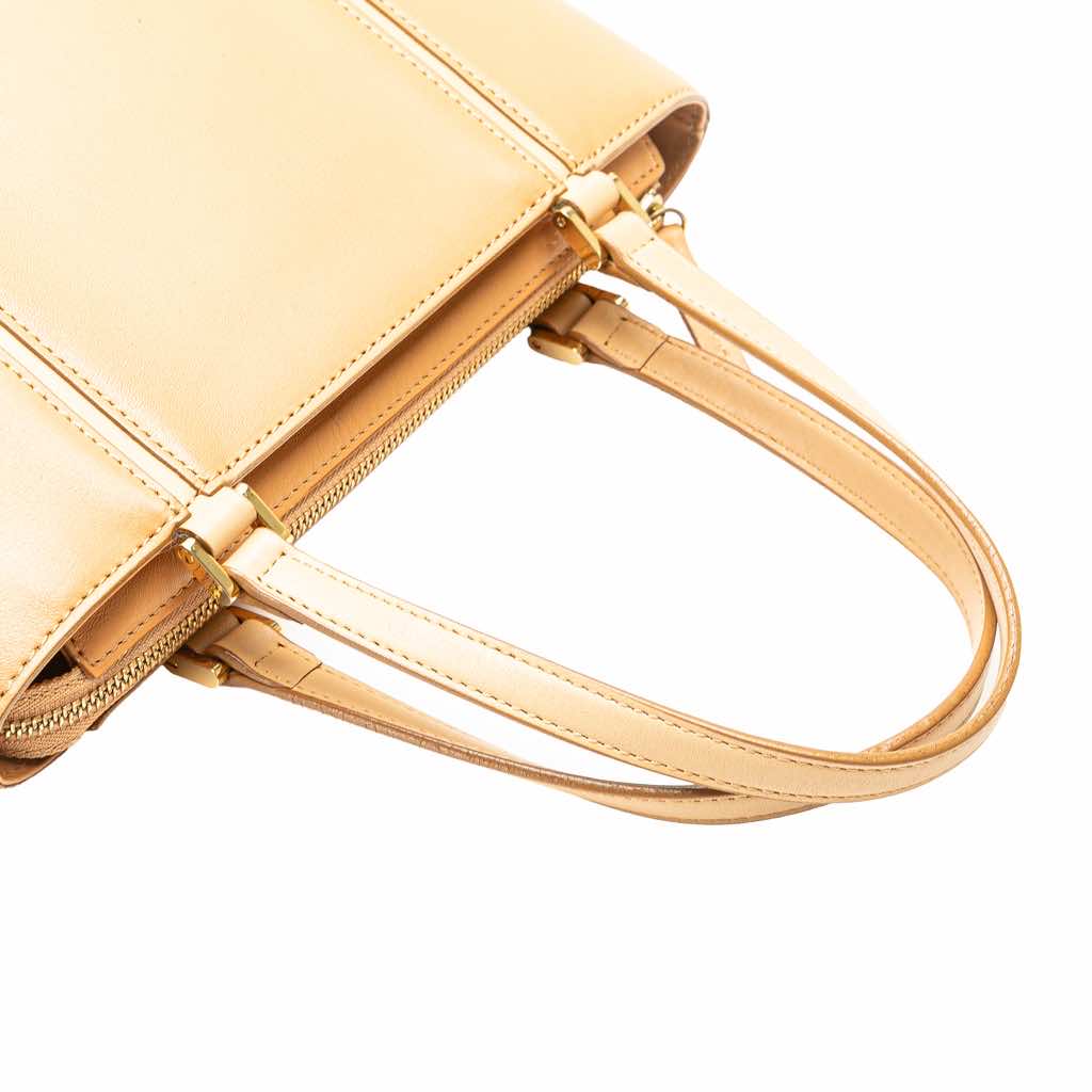 Burberry Leather Tote - Image 13