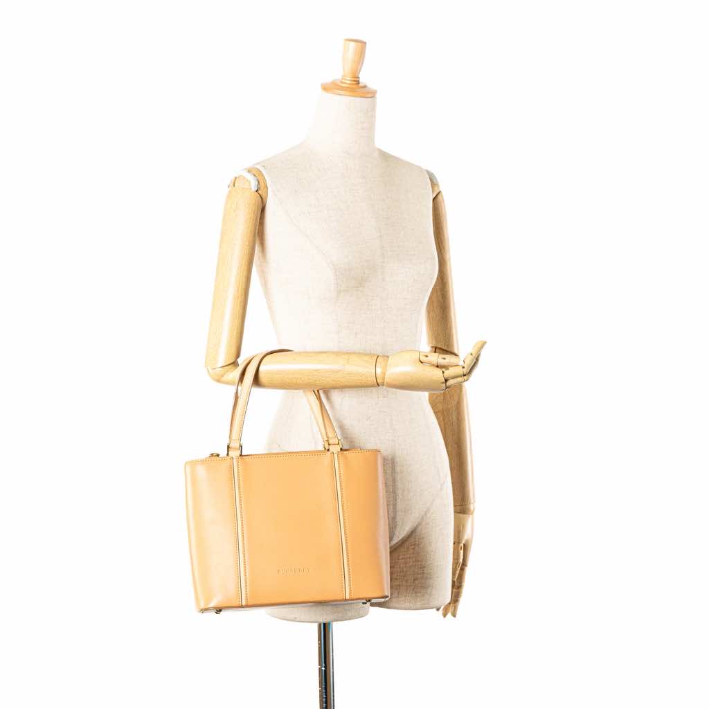 Burberry Leather Tote - Image 14