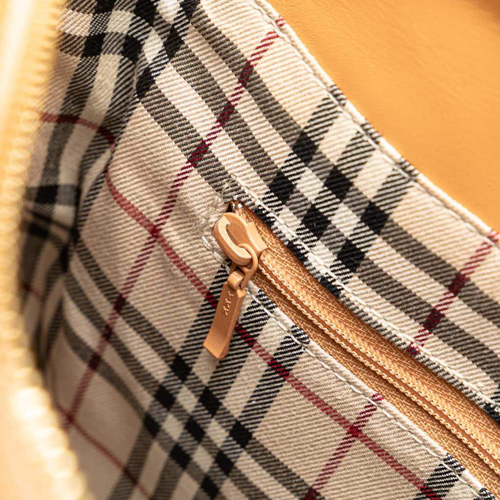 Burberry Leather Tote - Detail 1