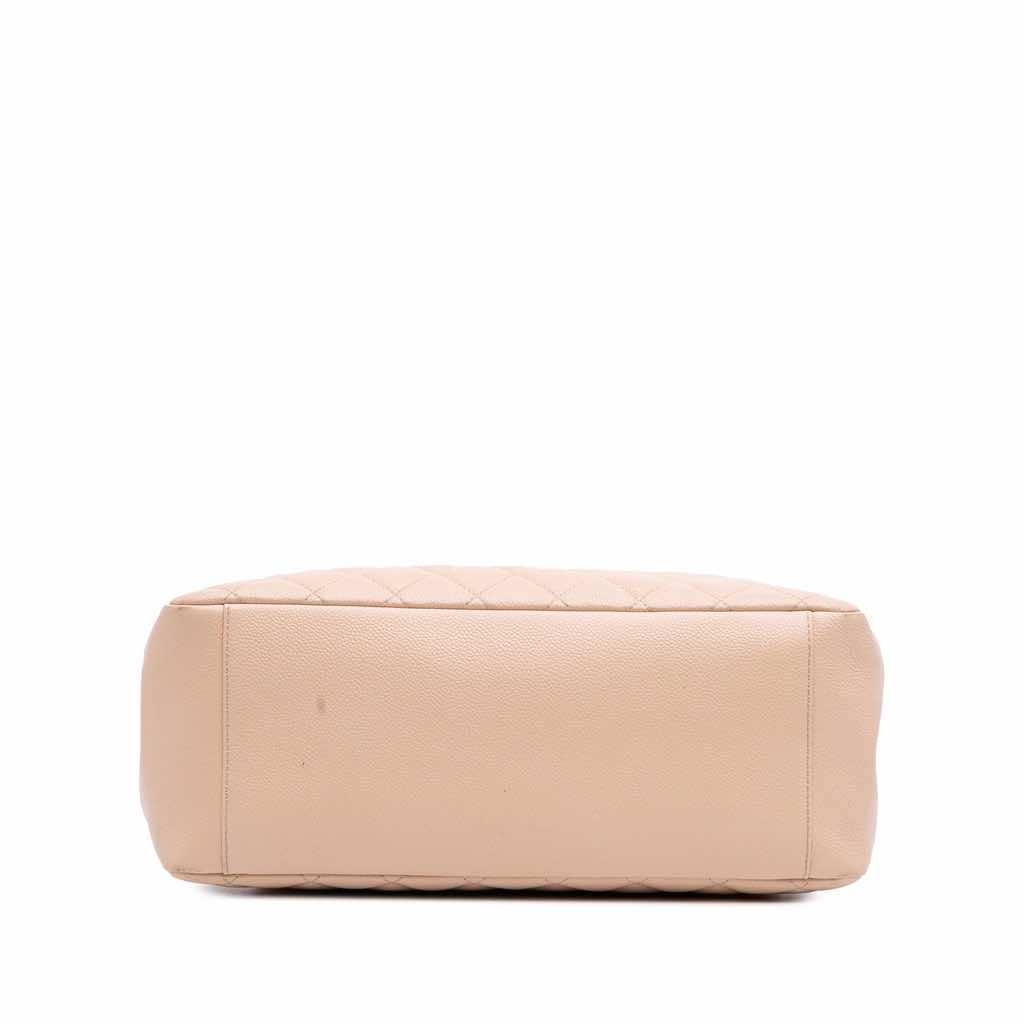 Chanel Caviar Grand Shopping Tote - Image 6