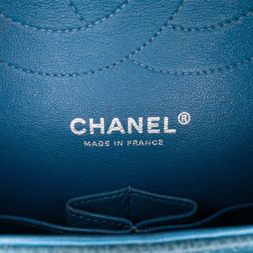 Chanel Jumbo Classic Caviar Double Flap - Side view