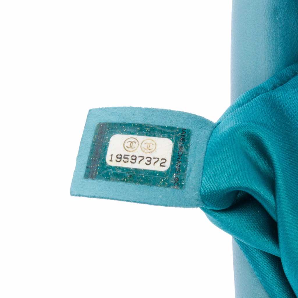 Chanel CC Quilted Calfskin Double Flap - Detail 2