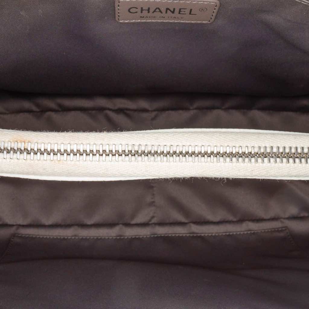 Chanel Caviar Grand Shopping Tote - 4