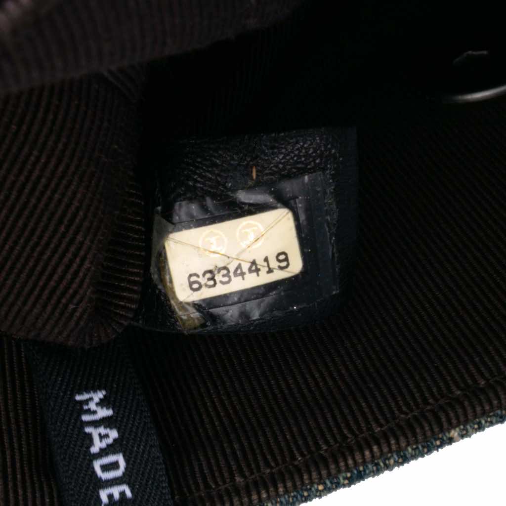 Chanel CC Chocolate Bar Denim East West Flap - Image 10