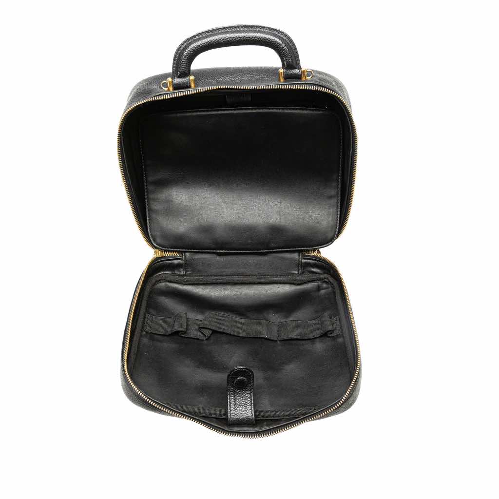 Chanel CC Caviar Vanity Case - Detail 1