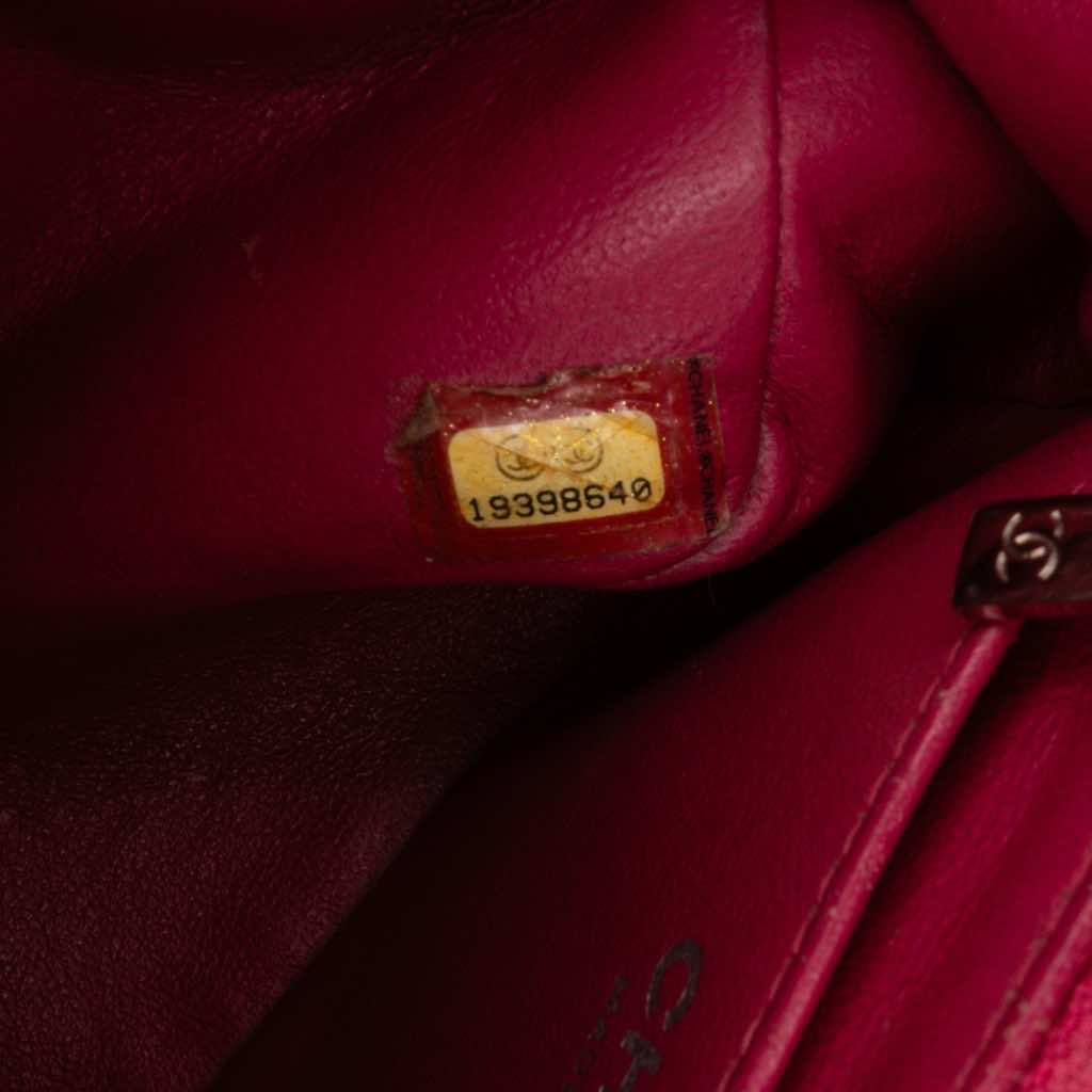 Chanel Mini Square Classic Patent Single Flap - Detail 1