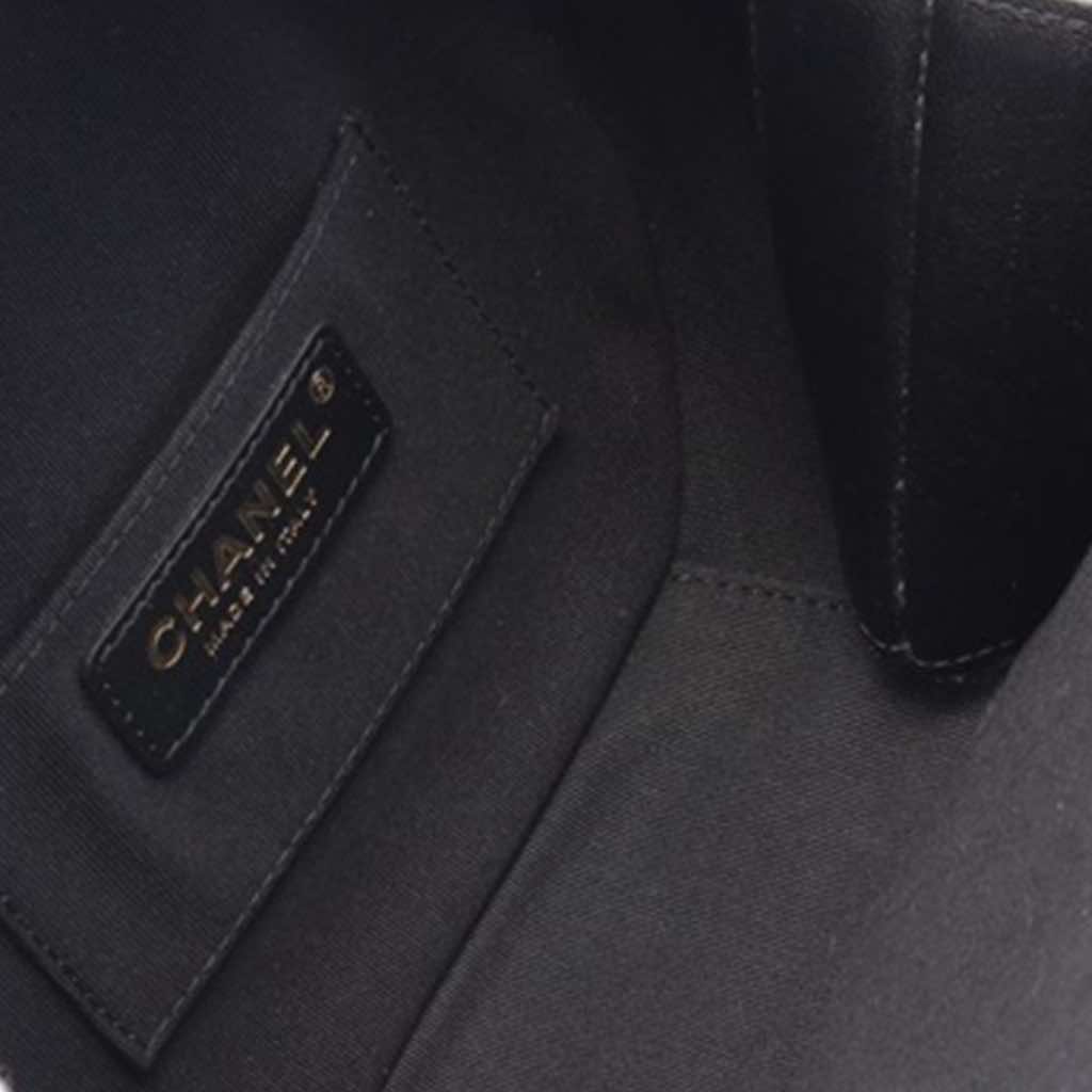 Chanel Quilted Lambskin Oval Logo Chain Top Handle Round Clutch on Chain - 3