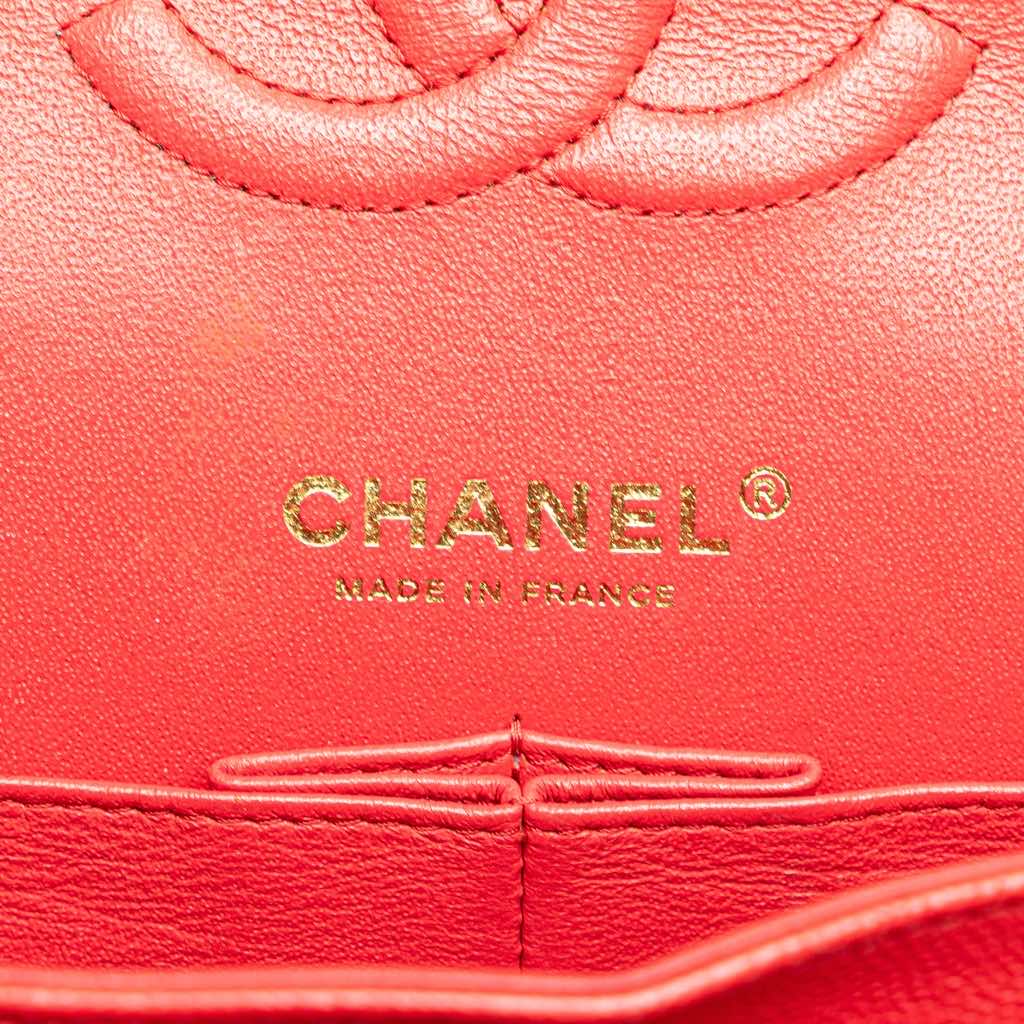 Chanel Medium Classic Caviar Double Flap - Side view