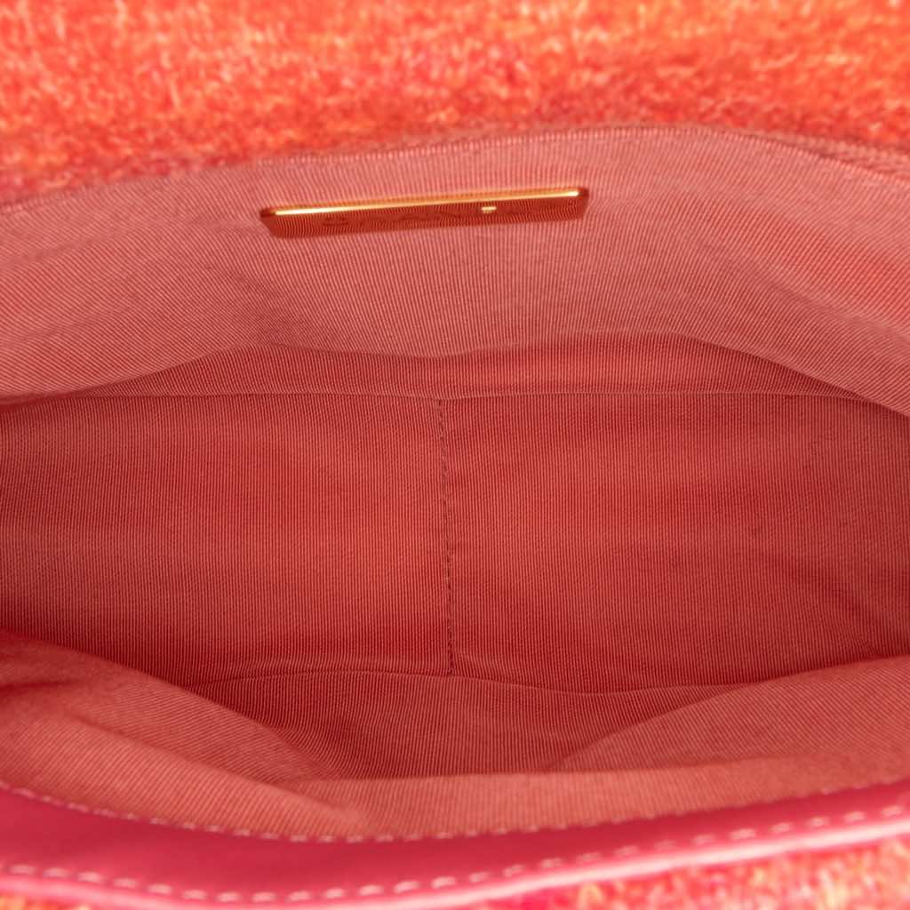 Chanel Medium Tweed 19 Flap - 4