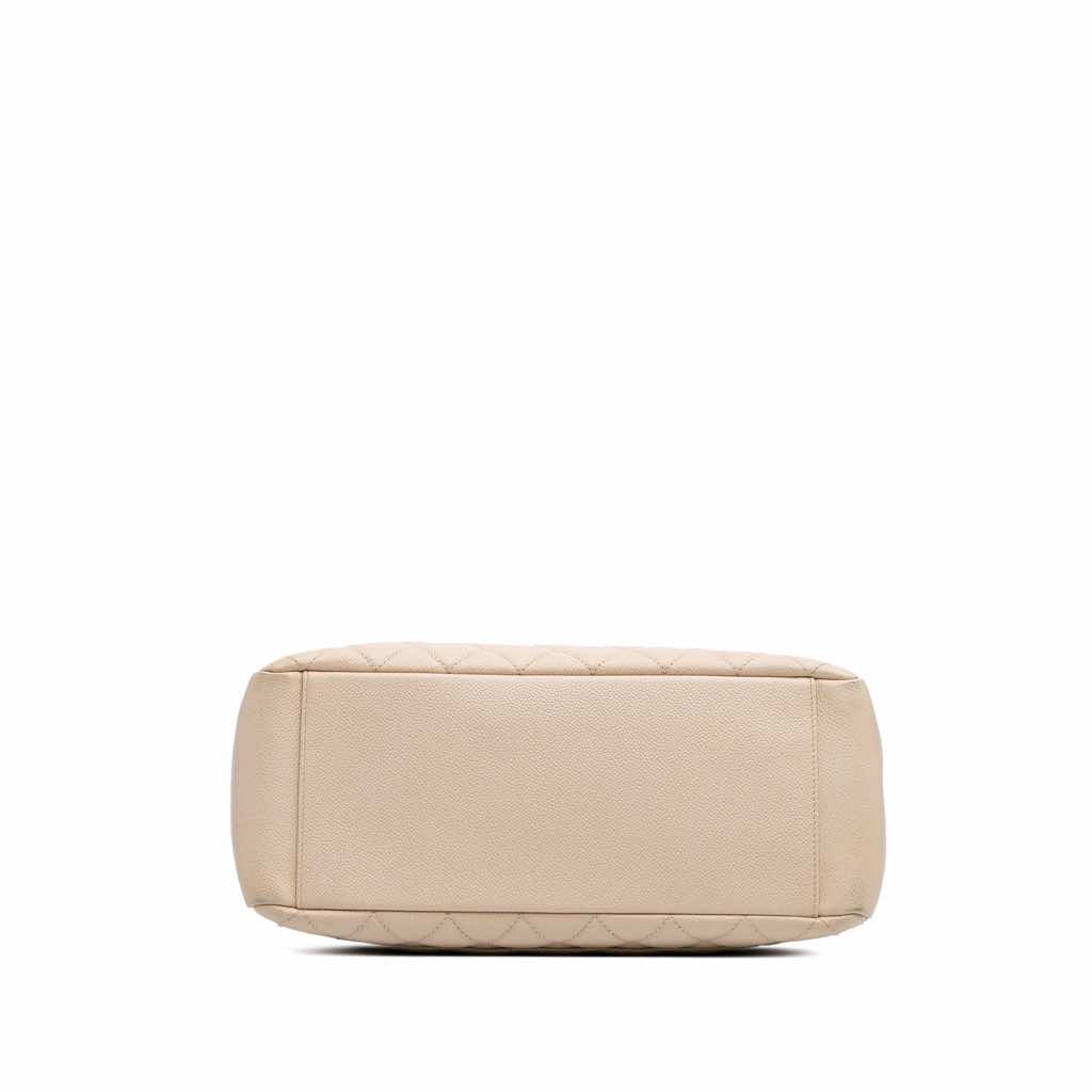 Chanel Caviar Grand Shopping Tote - Image 6