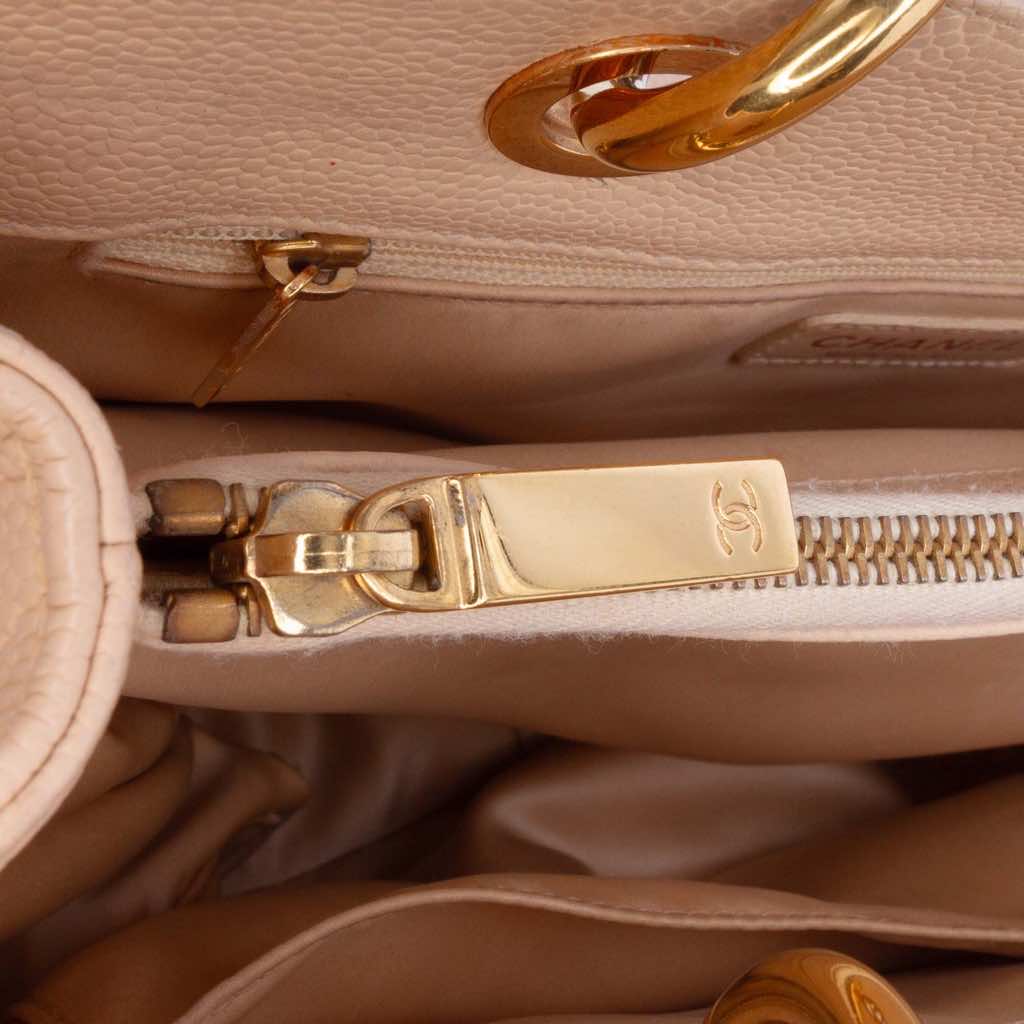 Chanel Caviar Grand Shopping Tote - 5