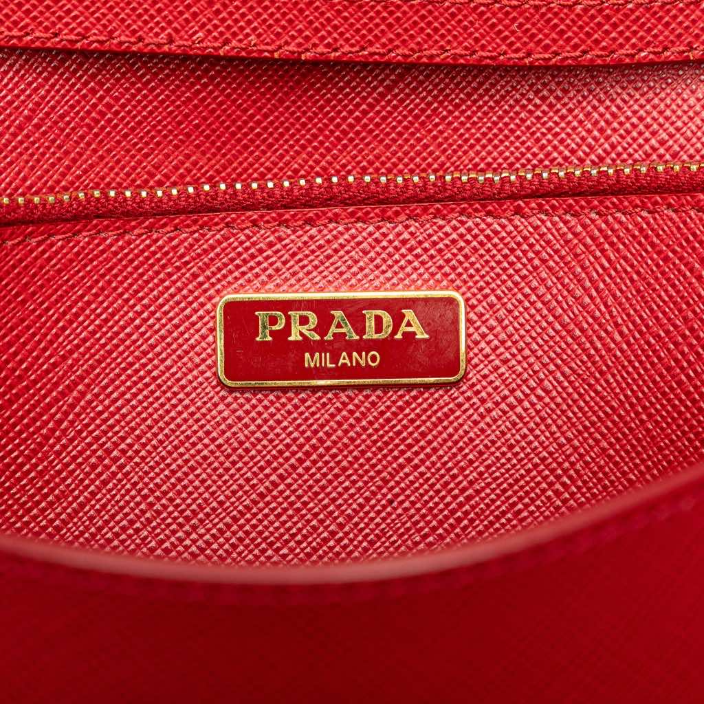 Prada Saffiano Lux Bow Wallet On Strap - Detail 1