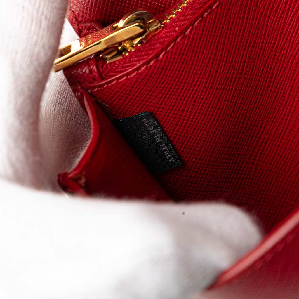 Prada Saffiano Lux Bow Wallet On Strap - Detail 2