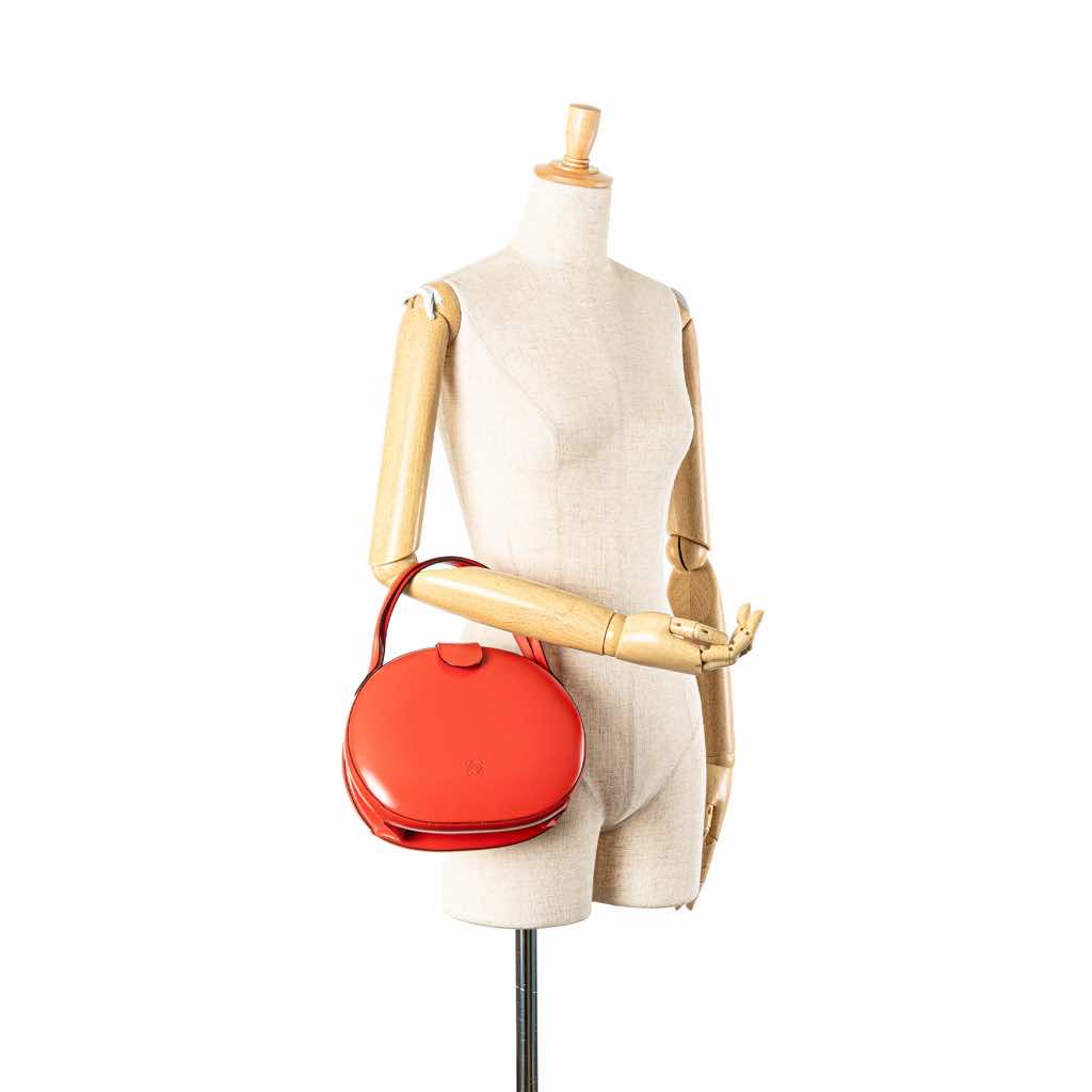 Loewe Anagram Leather Round Handbag - Image 18