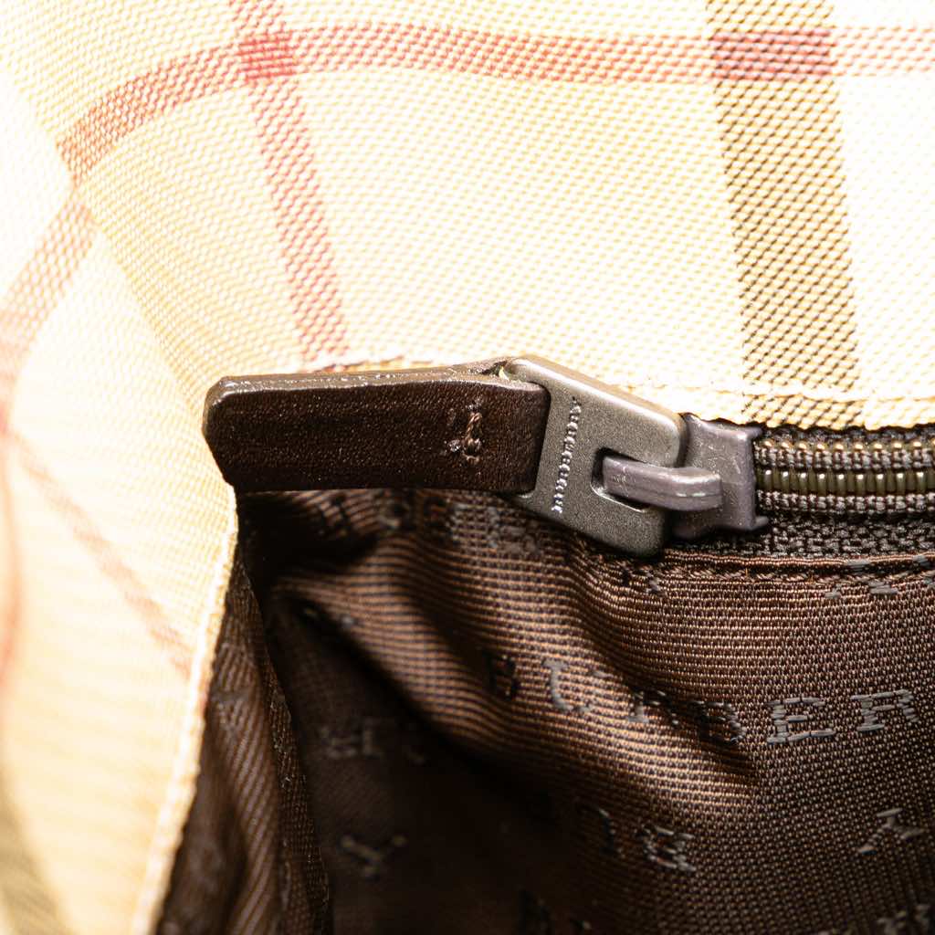Burberry House Check Coated Canvas Bucket Bag - Detail 2
