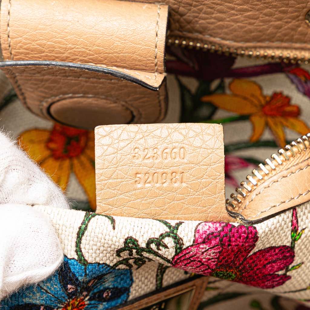 Gucci Medium Calfskin Bamboo Shopper Satchel - Detail 2