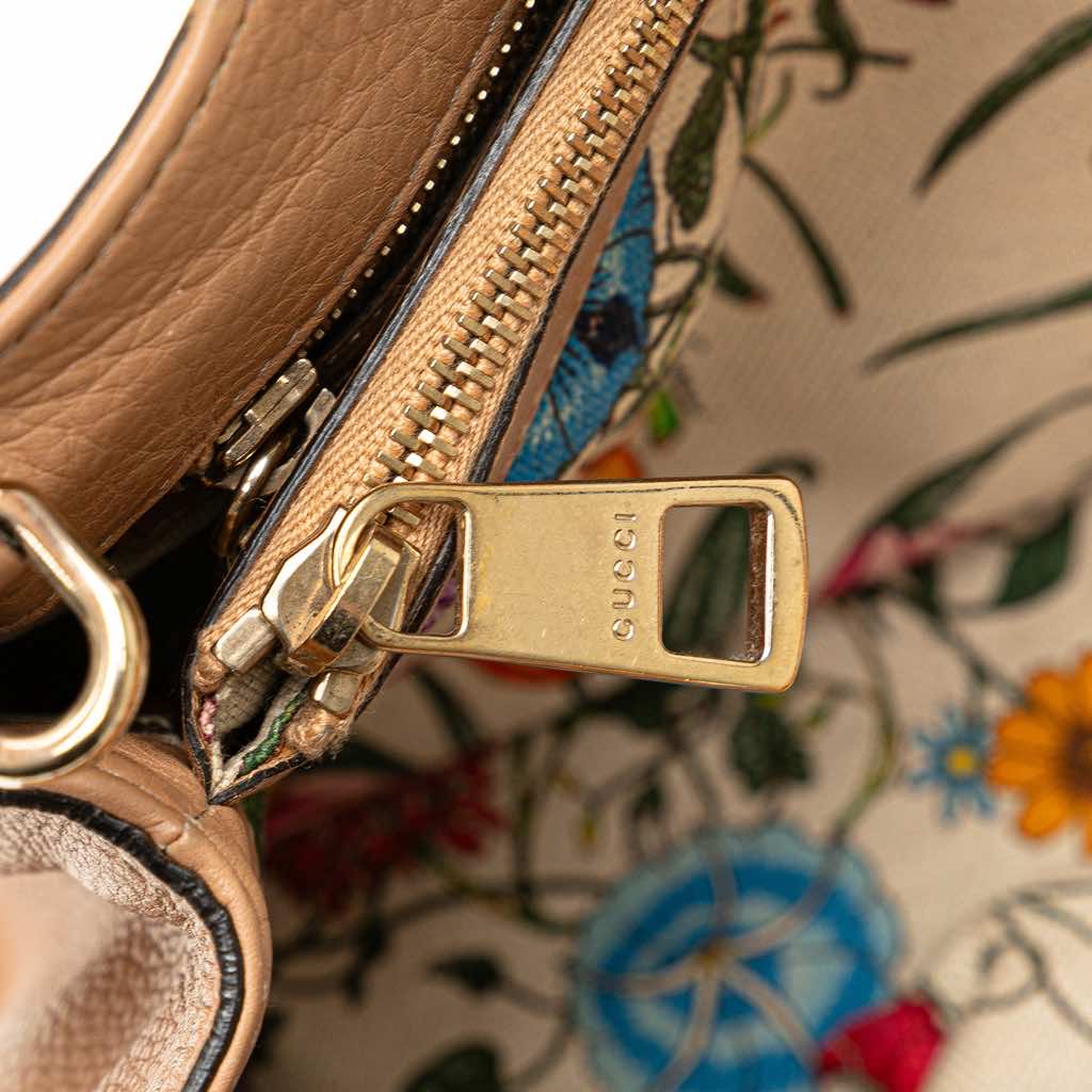 Gucci Medium Calfskin Bamboo Shopper Satchel - Image 11