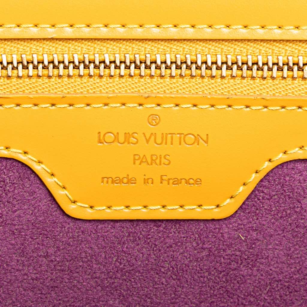 Louis Vuitton Epi Lussac - Side view