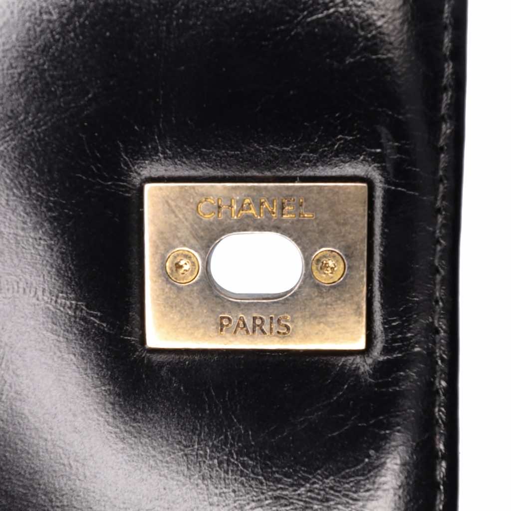 Chanel Small Chevron Aged Calfskin Coco Top Handle Bag - Detail 2