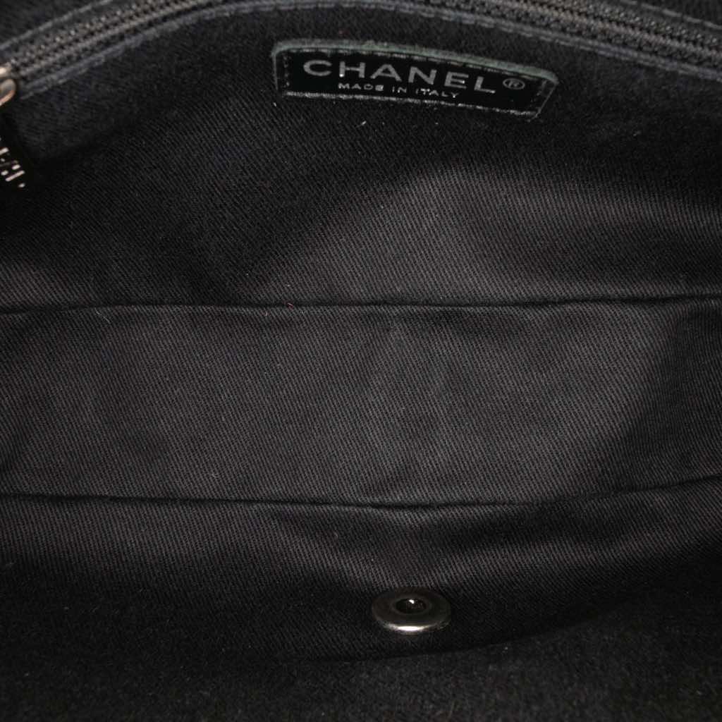Chanel Medium Quilted Iridescent Caviar Easy Flap - 4