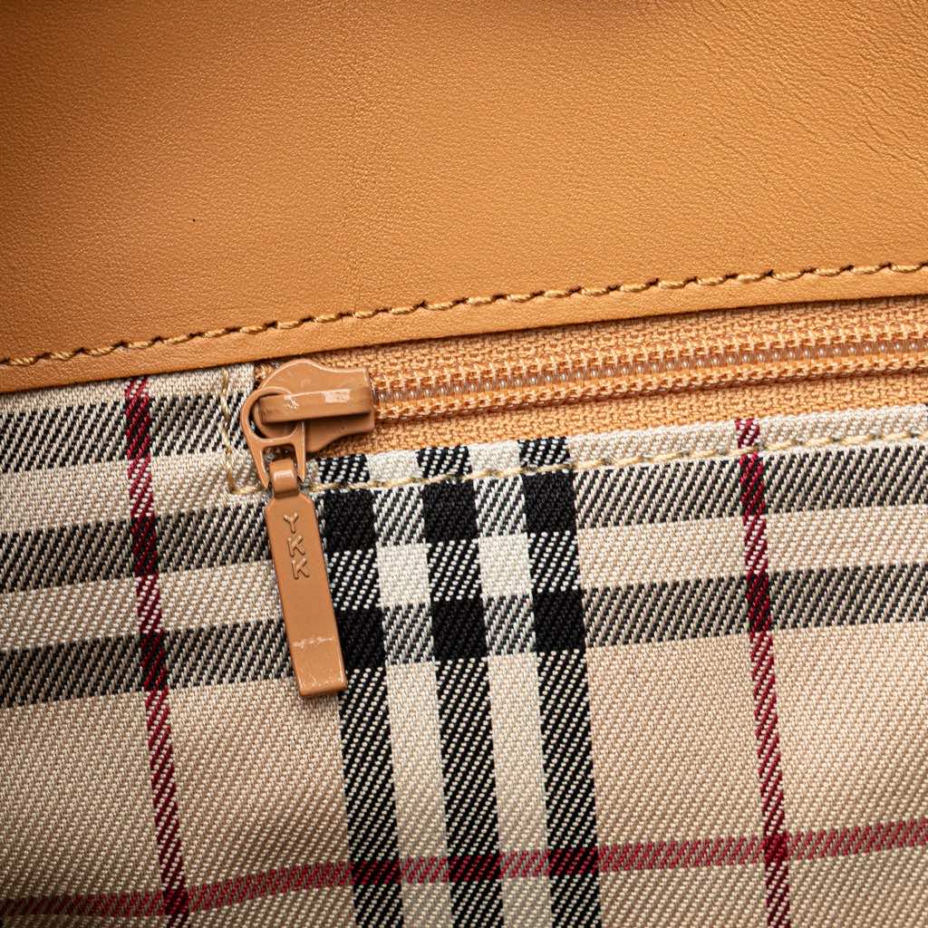Burberry Leather Tote - Detail 2