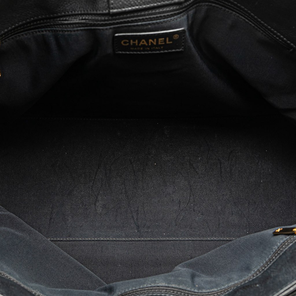 Chanel Medium Calfskin Executive Cerf Tote - 4