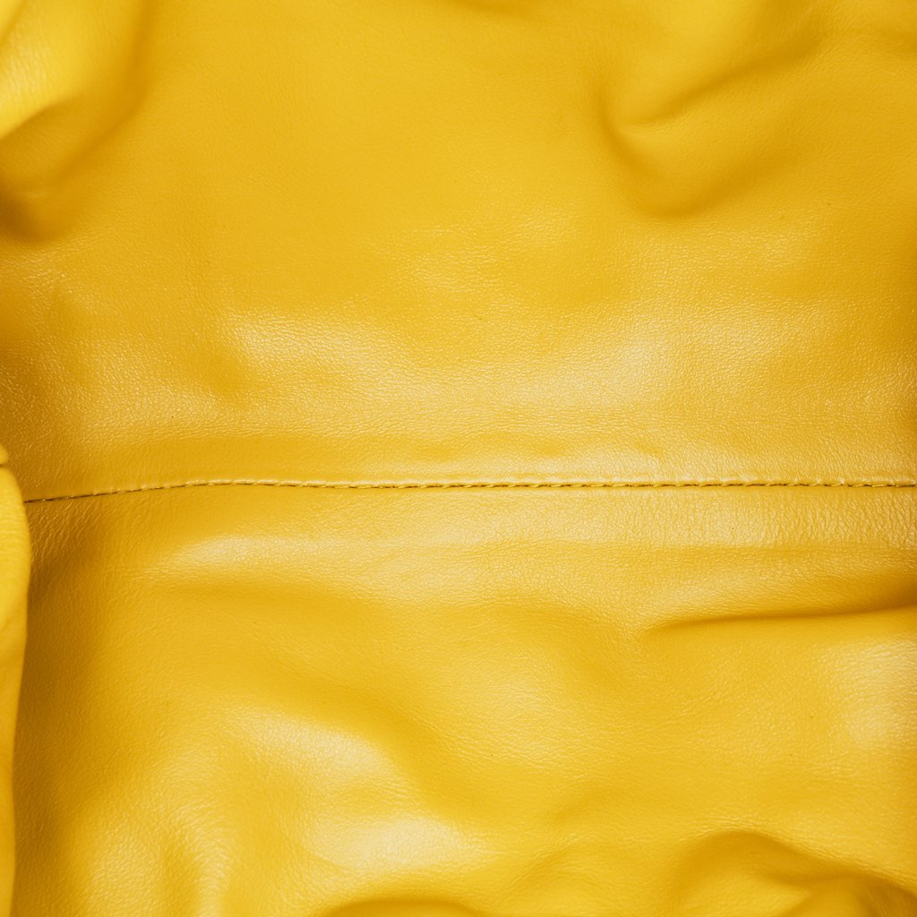 Bottega Veneta Boucle Raffia The Mini Pouch Crossbody - 4