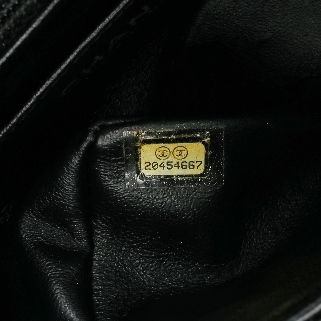 Chanel Mini Square Classic Patent Single Flap - Detail 1