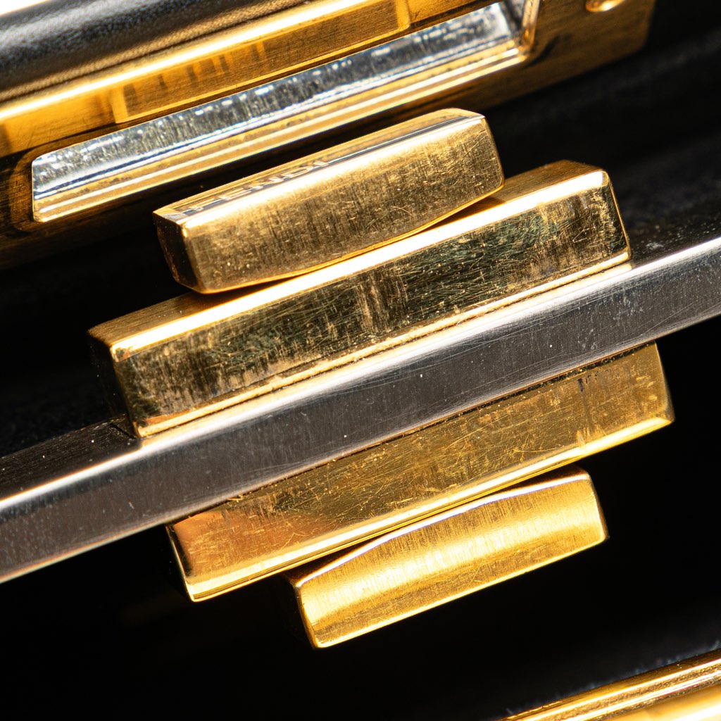 Fendi Medium Shiny Nappa Peekaboo Iconic Satchel - Detail 2