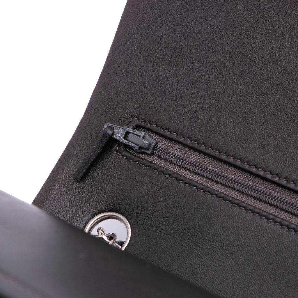 Chanel Jumbo Classic Lambskin Double Flap - Detail 2