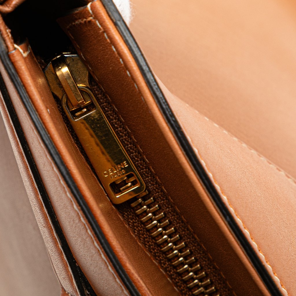 Celine Leather Crecy Bucket Bag - Detail 2