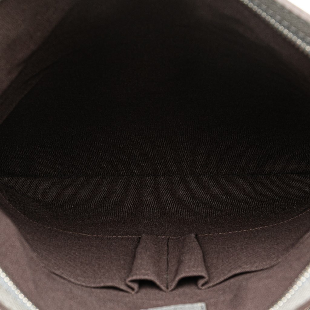 Louis Vuitton Taiga Sasha - 4