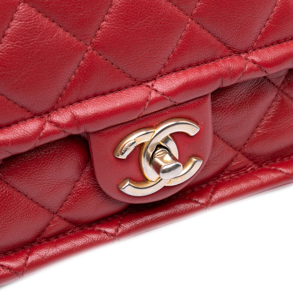 Chanel Small Quilted Lambskin Chain Link Flap - Image 10